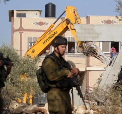 الاحتلال يهدم مغارة سكنية في بيت لحم