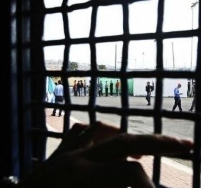 نعي والدة اسيرين