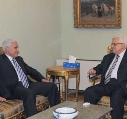 عباس والمخابرات المصرية.jpg