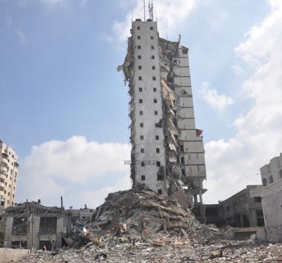 غزة: توقيع عقود لإعادة إعمار حي الندى والمجمع الإيطالي المدمرين في العدوان الأخير