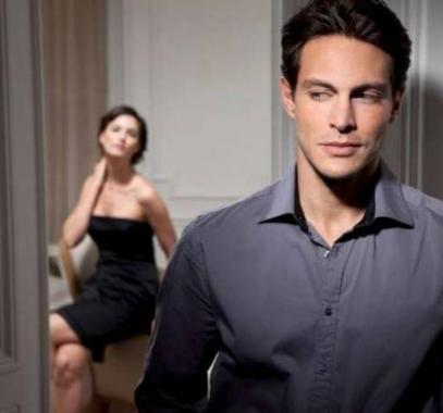 لهذه الأسباب.. إحذري الارتباط برجلٍ وسيم