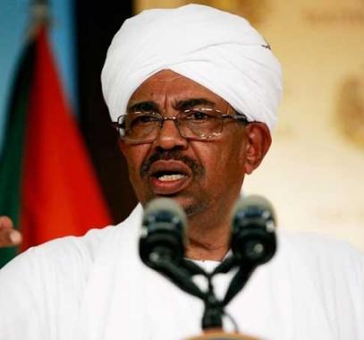 السودان: البشير يُقيل حكومة الوفاق ويُقلص عدد الوزارات