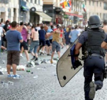 160610224708_england_fans_in_fresh_clashes_with_police_640x360_reuters_nocredit