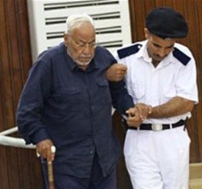 مصلحة السجون المصرية تنفي إشاعة وفاة مرشد الإخوان السابق