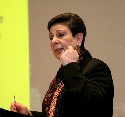 حنان عشراوي.JPG