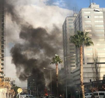 صور وفيديو: انفجار يهز مدينة إزمير التركية ومقتل انتحاريين