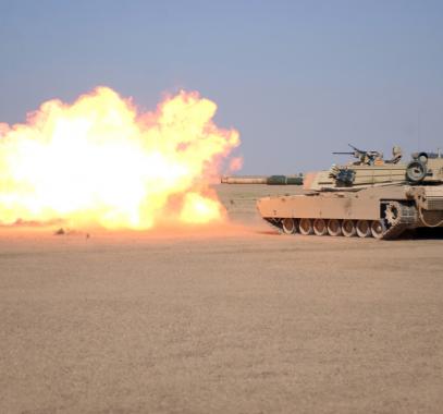 M1A1_firing_main_gun_3