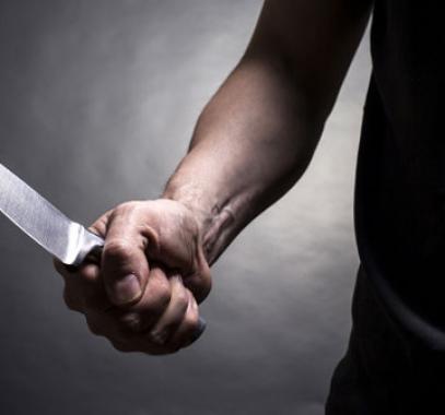 طعن سيدة بالبريج