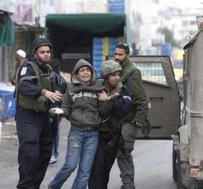 الإفراج عن أسير وقاصرين من القدس المحتلة.jpg