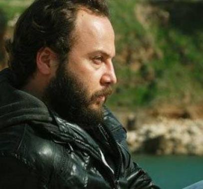 مكسيم خليل يهرب الى فرنسا والسبب؟