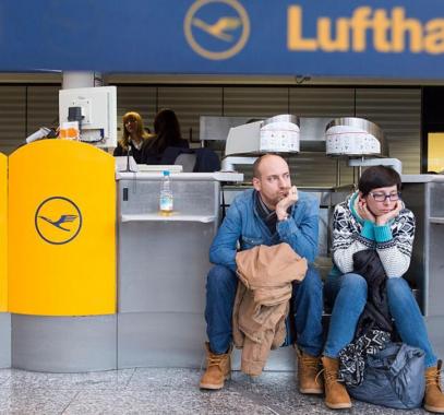 لوفتهانزا تلغي 912 رحلة 