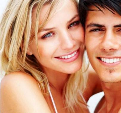 young-couple-jpg-49317439566257986