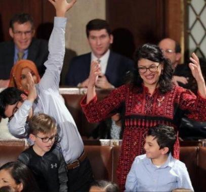  رشيدة طليب تؤدي القسم في الكونغرس الأميركي بالثوب الفلسطيني