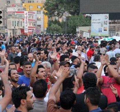 مظاهرات في بغداد احتجاجا على انقطاع الكهرباء.