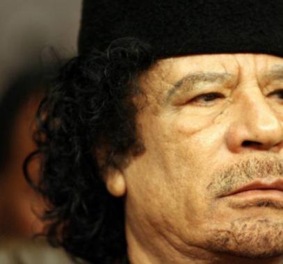 تعرفي على المذيعة التي طلب القذافي خطبتها!