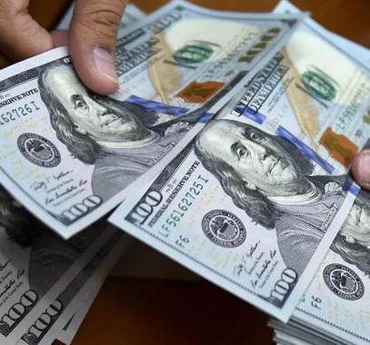 مصر : تتوقع جذب استثمارات تفوق 10 مليارات دولار