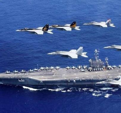 تحسبا لأعمال عدائية ... الولايات المتحدة ترسل سفنا حربية تتقدمها حاملة طائرات نووية إلى الخليج!