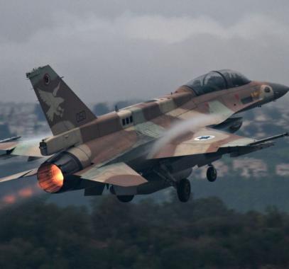 طائرة حربية.jpg