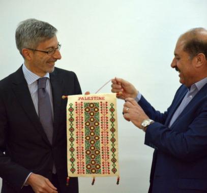 القنصل الفرنسي.jpg