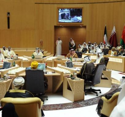 الضريبة الانتقائية والقيمة المضافة تدخلان النفاذ بدول الخليج