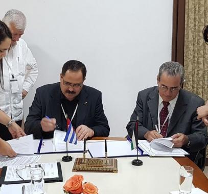 فلسطين وكوبا توقعان اتفاقية تعاون تعليمية