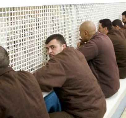 زيارة أسرى.jpg