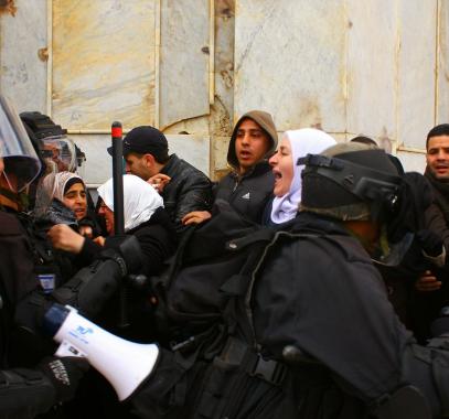 اعتقال السيدات.jpg