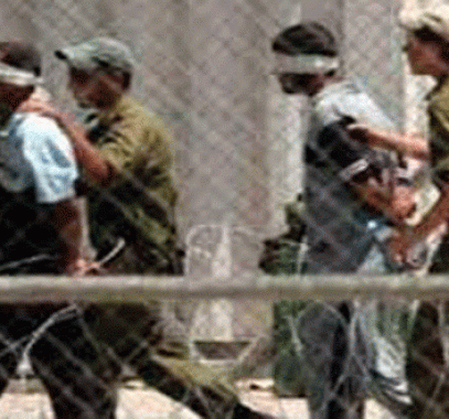 9 أسرى يدخلون أعوامًا جديدة في سجون الاحتلال