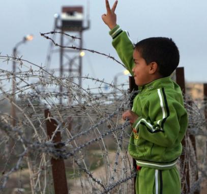 فتح والديمقراطية في لبنان تبحثان الأوضاع الفلسطينية.jpg