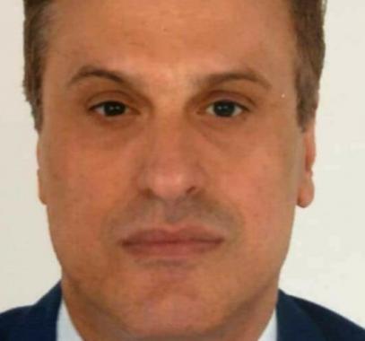 رجل اعمال.jpg