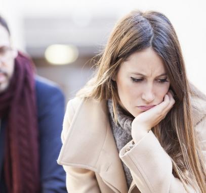 بهذه الخطوات.. تخلّصي من هاجس “عدم الأمان مع الشريك”!