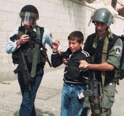 الاحتلال يفرج عن الأسير الطفل جعفر عتيق من مخيم طولكرم