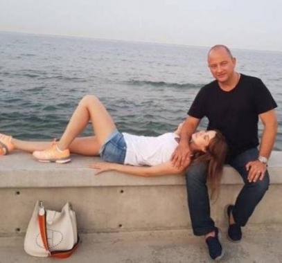 صور نانسي عجرم في حضن زوجها لا تزال الأولى... شاهدوها!