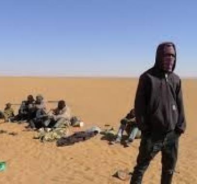 العثور على جثث 16 مهاجرًا في صحراء شرق ليبيا.jpg