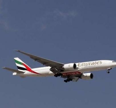 طائرة اماراتية.jpg