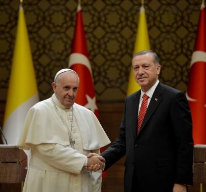 أردوغان وبابا الفاتيكان يدعوان للحفاظ على وضع القدس.jpg