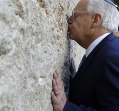 وصل السفير الأمريكي لدى إسرائيل ديفيد فريدمان اليوم الاثنين.jpg