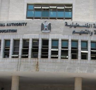 التعليم تبدأ بفرز أسماء طلبات إعارة المعلمين للكويت