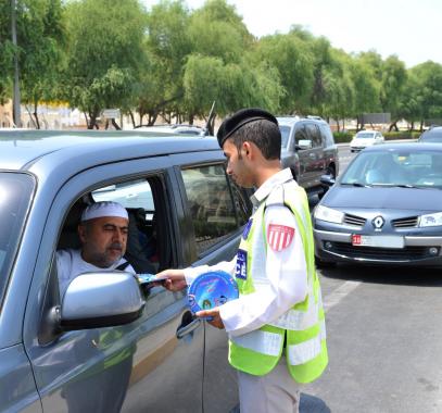 صورة: مخالفة مرورية لسائق مُسرع في دبي.. شاهد ماذا كتبت له الشرطة؟!