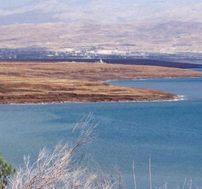 السلطة توقع اتفاقية مياه جديدة مع إسرائيل حول قناة البحر الميت.jpg