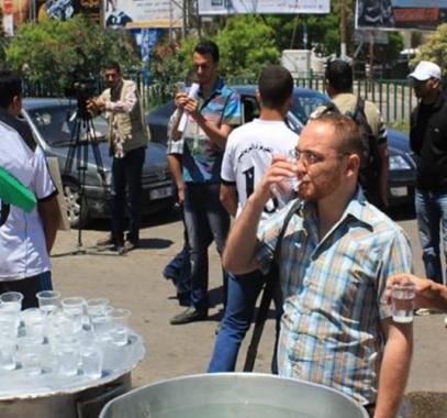 نشطاء يضربون عن الطعام في غزة تضامنا مع الأسرى.jpg