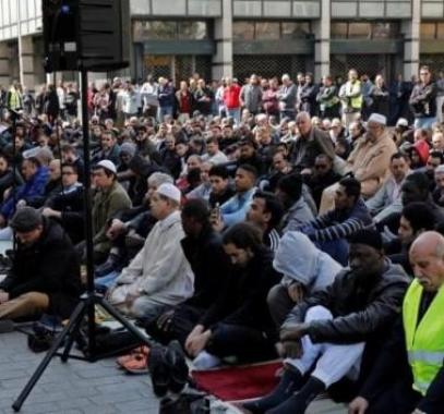 دراسة حديثة : عدد المسلمين في أوروبا سيتضاعف ثلاث مرات حتي عام 2050