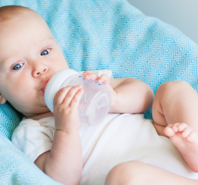 إليك أهم المكملات الغذائية من العصائر المناسبة للأطفال الرضّع