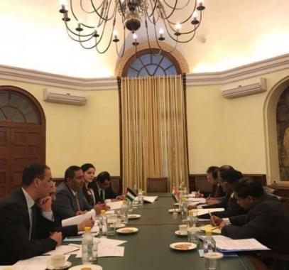 مشاورات سياسية.jpg