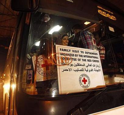 زيارة اهالي الاسرى.jpg