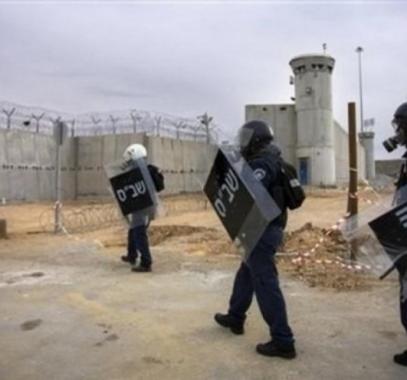 الأشقر يطالب بتوفير الأغطية الشتوية لسجن النقب