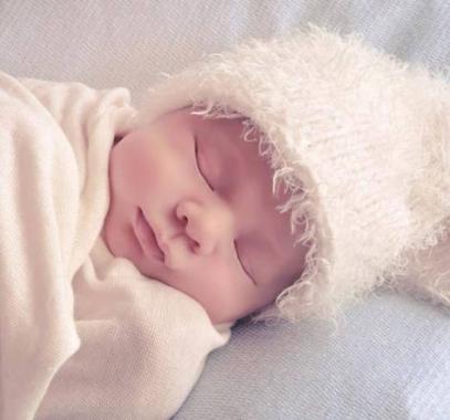 baby555_222236_large.jpg