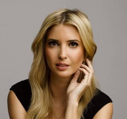 بالفيديو : من كان بانتظار إيفانكا ترامب لحظة عودتها الى المنزل؟