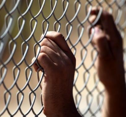 7 أسرى يخوضون معركة الأمعاء الخاوية