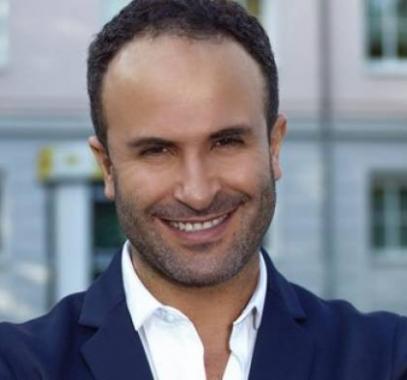 بالصورة : الموت يضرب الفنان أيمن زبيب بأغلى الناس!